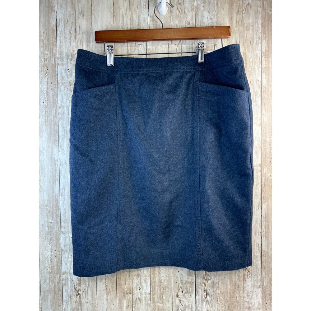 Talbots Italian Wool blend‎ Skirt Women's size 12P Navy Blue Career Officewear